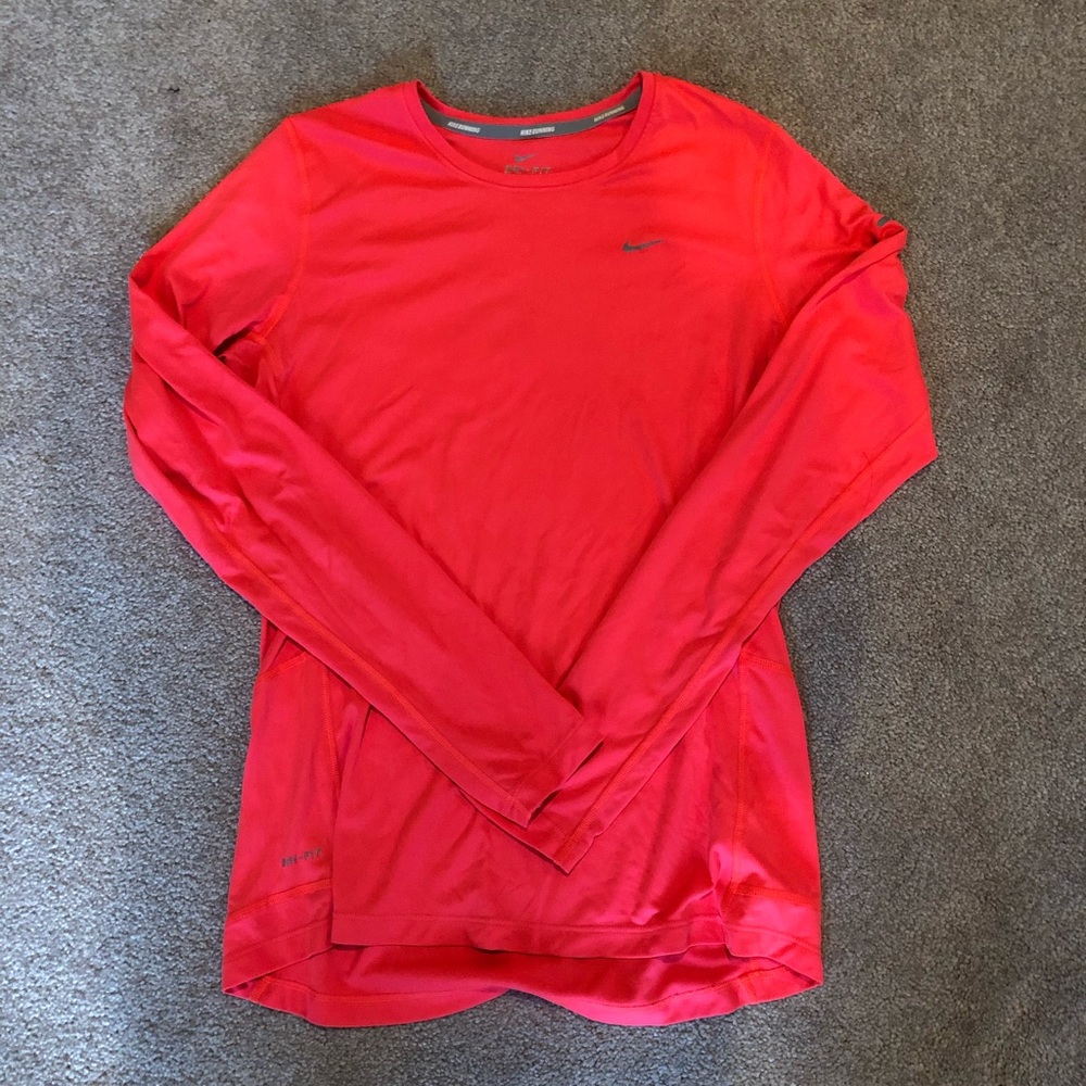 🎉Nike ⭐️Dry fit long sleeve size M